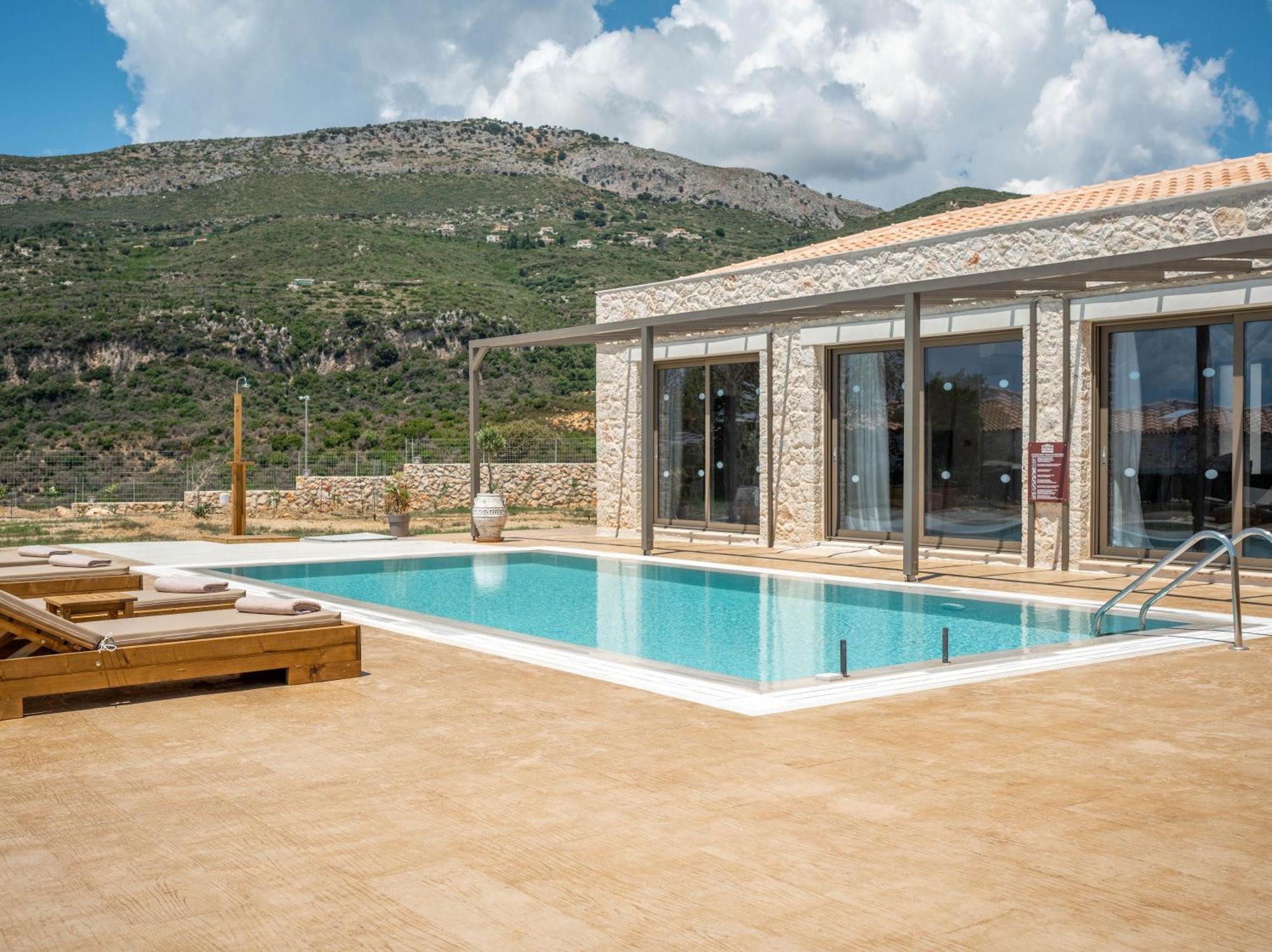 Pantheon Luxury Villas Skala  エクステリア 写真